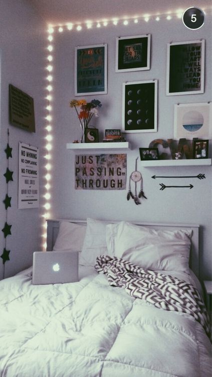 VSCO Bedroom Ideas - String Lights